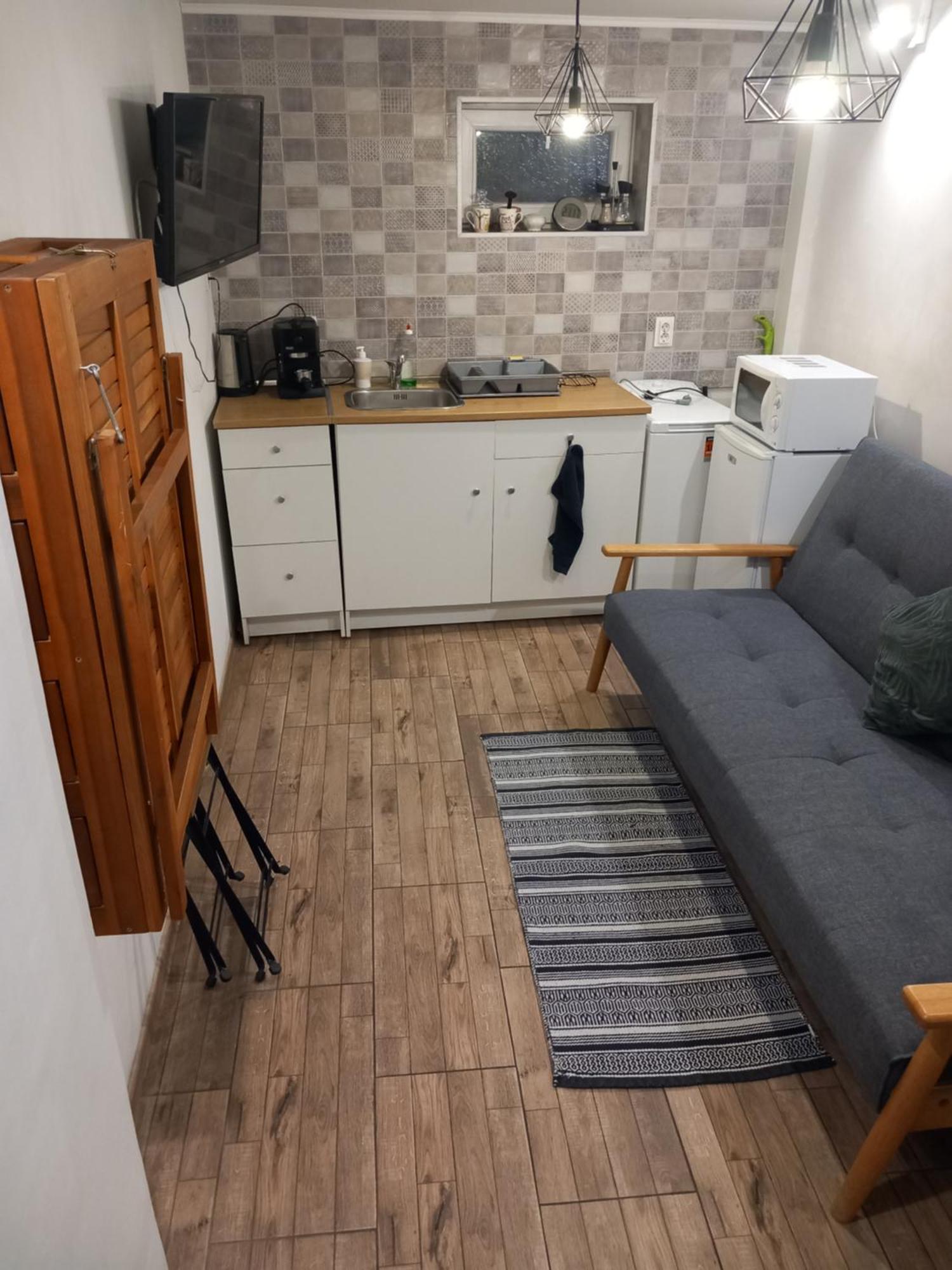 Apartamento Charming Studio In The City Center Plovdiv Exterior foto