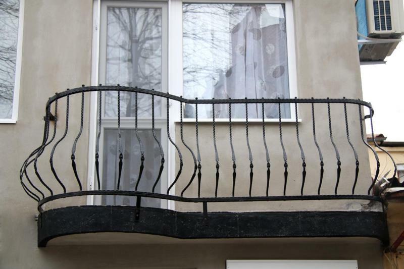Apartamento Charming Studio In The City Center Plovdiv Exterior foto