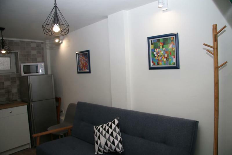 Apartamento Charming Studio In The City Center Plovdiv Exterior foto